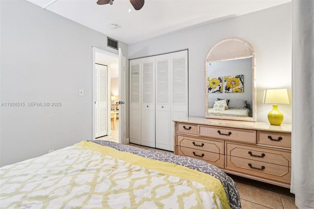 2900 NW 48th Ter 115, Lauderdale Lakes, FL 33313