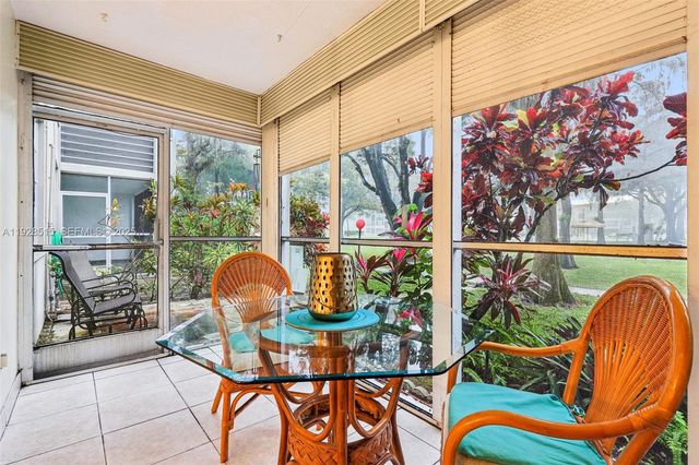 2900 NW 48th Ter 115, Lauderdale Lakes, FL 33313