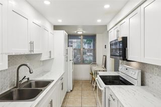 2900 NW 48th Ter 115, Lauderdale Lakes, FL 33313