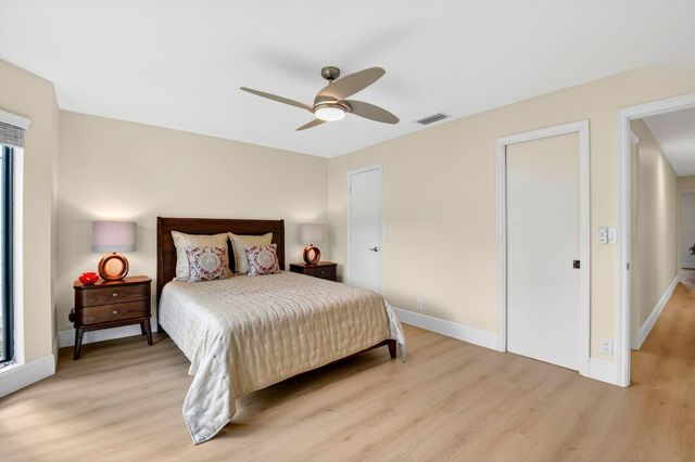 3042 Lucerne Park Drive 5612, Greenacres, FL 33467