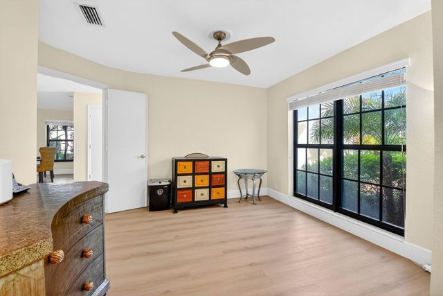 3042 Lucerne Park Drive 5612, Greenacres, FL 33467