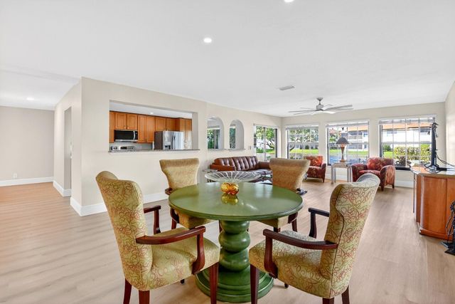 3042 Lucerne Park Drive 5612, Greenacres, FL 33467