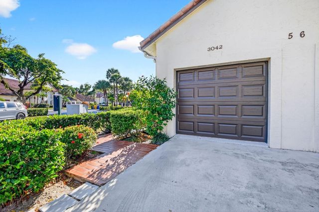 3042 Lucerne Park Drive 5612, Greenacres, FL 33467