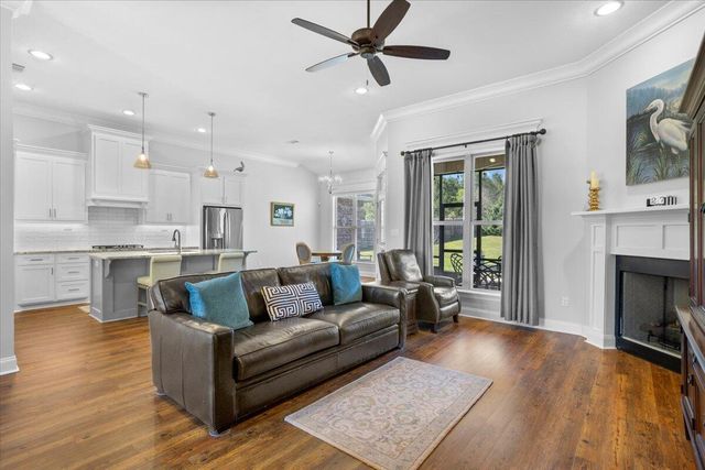 26 W Cadbury Ln., Hattiesburg, MS 39402