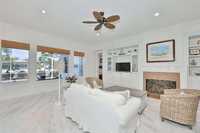5318 LOON NEST COURT, Apollo Beach, FL 33572