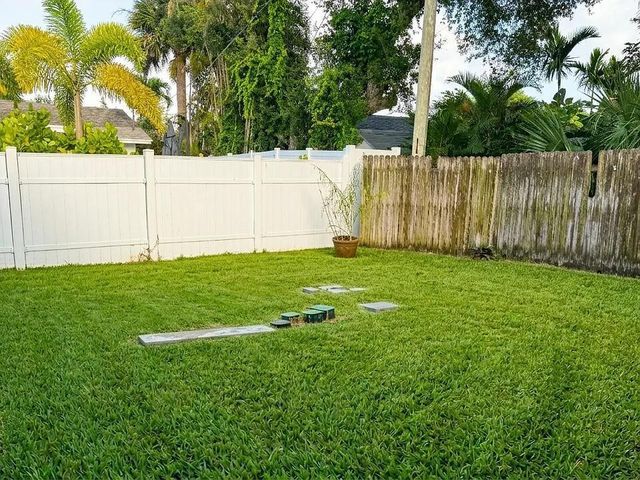 1511 Seabrook Road, Jupiter, FL 33469
