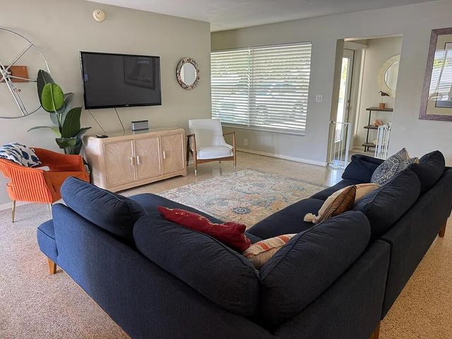 1511 Seabrook Road, Jupiter, FL 33469