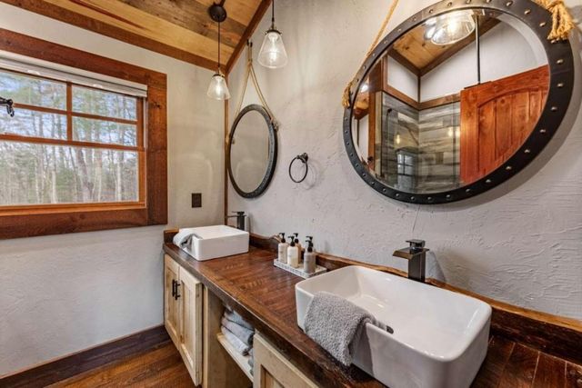 127 Twin Creeks Road, Blue Ridge, GA 30541