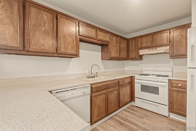 1432 E 38th Street 1432C, Tulsa, OK 74105