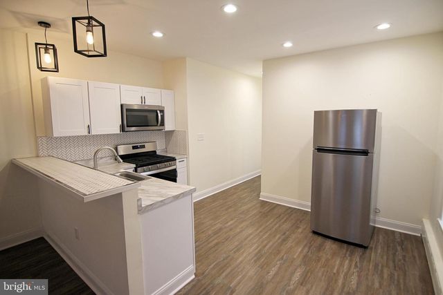 37 W 6TH ST, Bridgeport, PA 19405