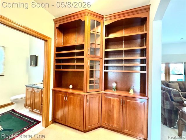 2616 Pebble Beach Drive, Oakland, MI 48363