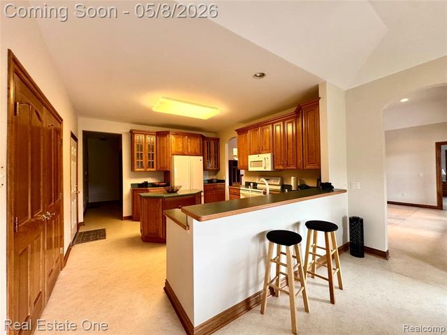 2616 Pebble Beach Drive, Oakland, MI 48363