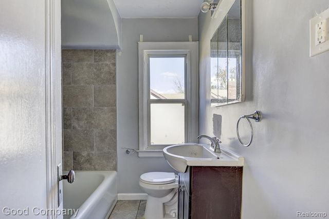 16194 Princeton Street, Detroit, MI 48221