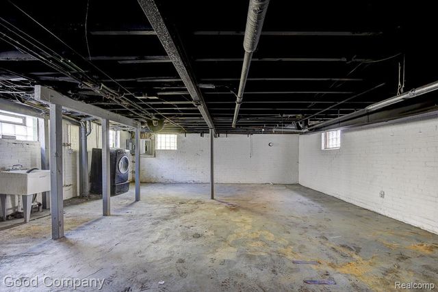 16194 Princeton Street, Detroit, MI 48221