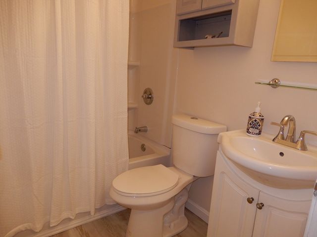 23 Erick Rd 2, Mansfield, MA 02048