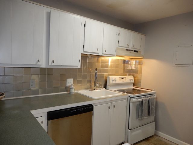 23 Erick Rd 2, Mansfield, MA 02048