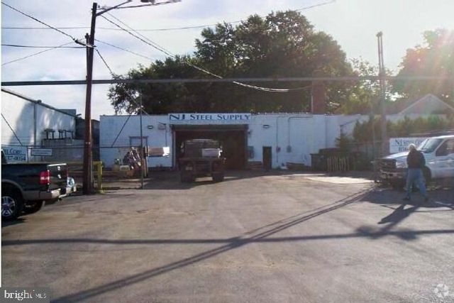 2840 MT. EPHRAIM AVENUE, Camden, NJ 08104