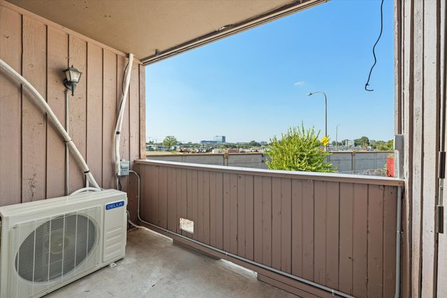 2627 Douglas Avenue, Dallas, TX 75219