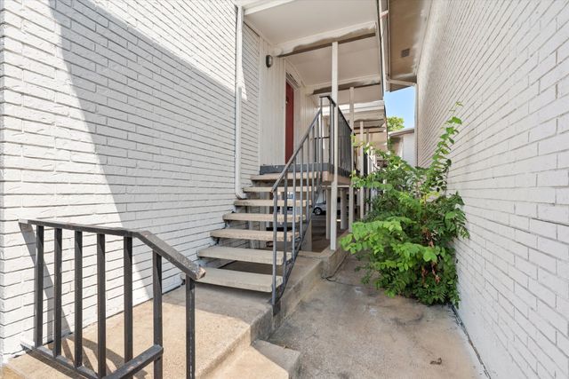 2627 Douglas Avenue, Dallas, TX 75219