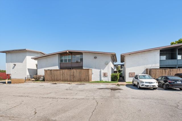 2627 Douglas Avenue, Dallas, TX 75219