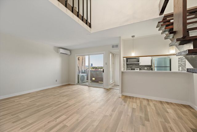 2627 Douglas Avenue, Dallas, TX 75219