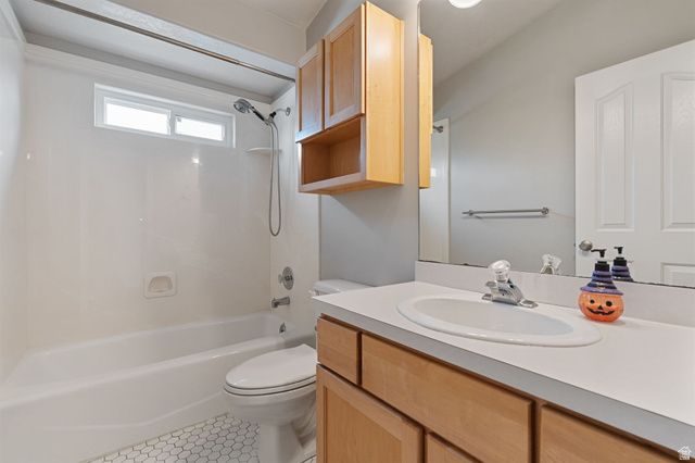 5339 W CASE MOUNTAIN RD, West Jordan, UT 84081