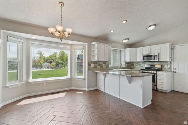 5339 W CASE MOUNTAIN RD, West Jordan, UT 84081