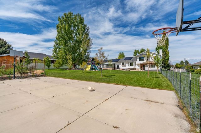 5339 W CASE MOUNTAIN RD, West Jordan, UT 84081