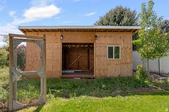 5339 W CASE MOUNTAIN RD, West Jordan, UT 84081