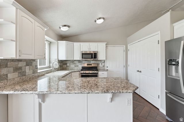 5339 W CASE MOUNTAIN RD, West Jordan, UT 84081