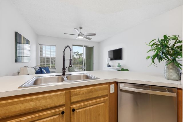 4035 Grande Vista Blvd 20-129, St Augustine, FL 32084