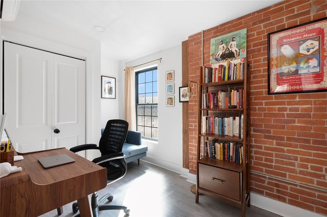 50 Ashburton Street 5, Providence, RI 02904