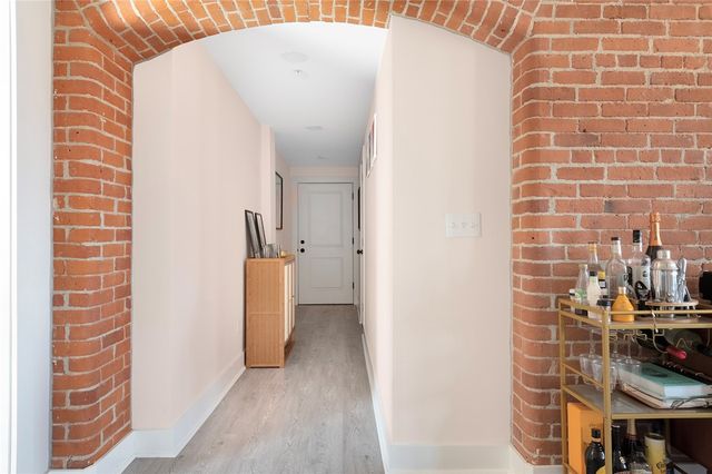 50 Ashburton Street 5, Providence, RI 02904