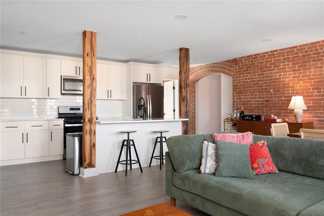 50 Ashburton Street 5, Providence, RI 02904