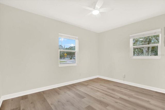 4000 LOCUST STREET NE, St Petersburg, FL 33703