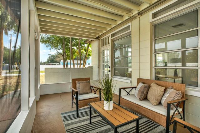 4000 LOCUST STREET NE, St Petersburg, FL 33703