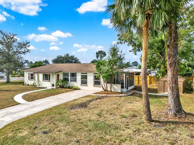 4000 LOCUST STREET NE, St Petersburg, FL 33703