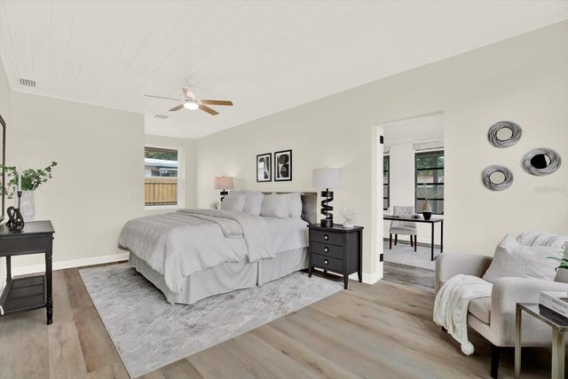 4000 LOCUST STREET NE, St Petersburg, FL 33703