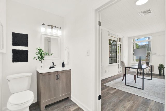 4000 LOCUST STREET NE, St Petersburg, FL 33703