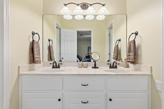 580 Jester St, Cowarts, AL 36321