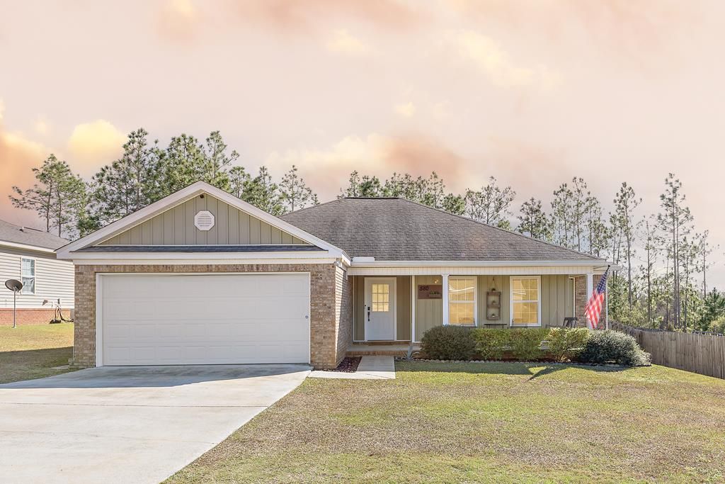 580 Jester St, Cowarts, AL 36321