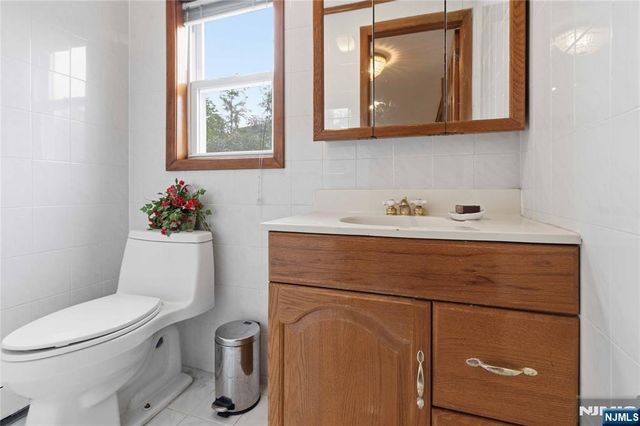 7 Keith Place, Glen Rock, NJ 07452