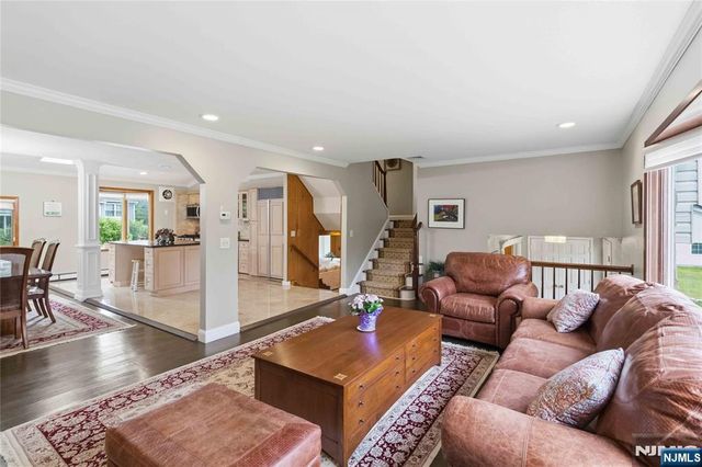 7 Keith Place, Glen Rock, NJ 07452