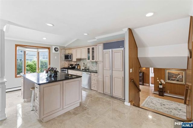 7 Keith Place, Glen Rock, NJ 07452