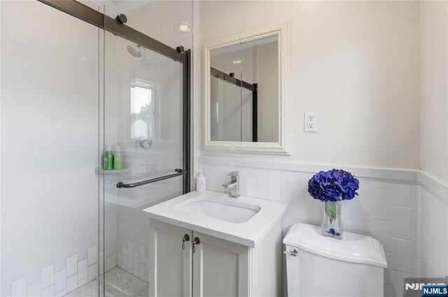 7 Keith Place, Glen Rock, NJ 07452