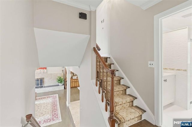 7 Keith Place, Glen Rock, NJ 07452