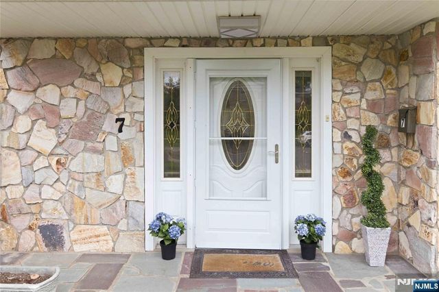 7 Keith Place, Glen Rock, NJ 07452