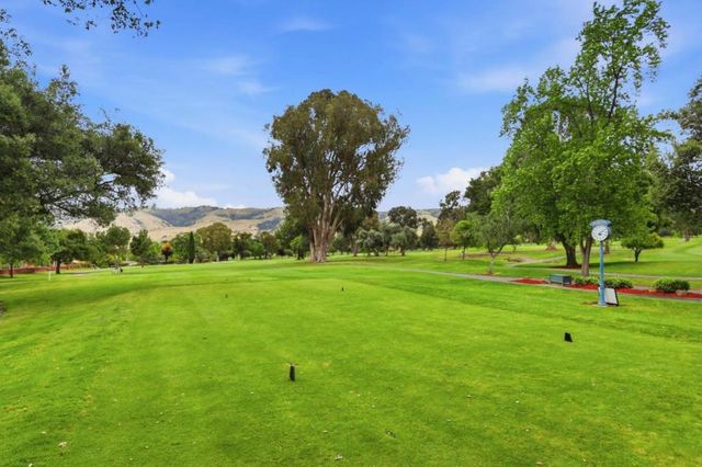 7886 Moorfoot Court, San Jose, CA 95135