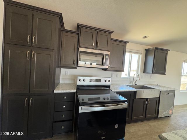 28228 N 255TH Avenue, Wittmann, AZ 85361