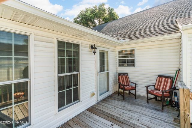 117 NE 22nd Street, Oak Island, NC 28465